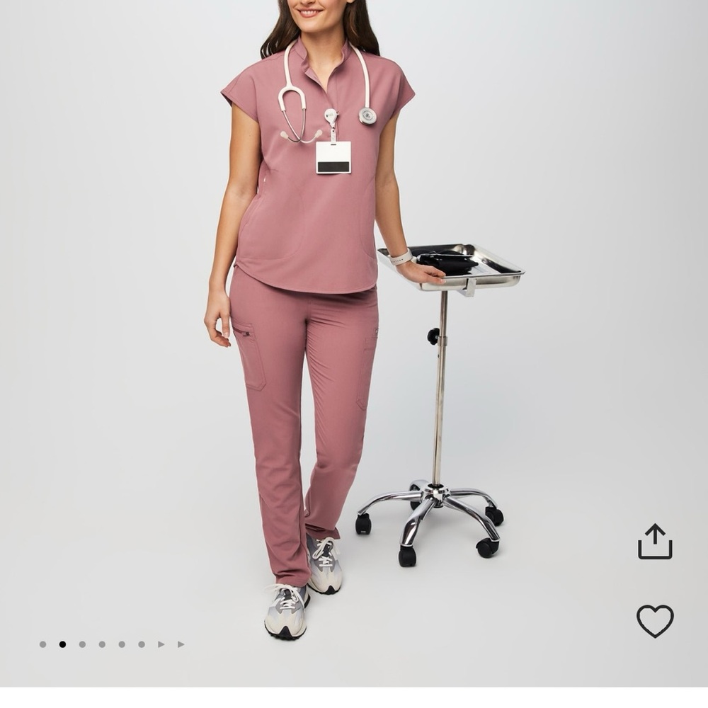 Figs Mauve oversized top with relaxed bottoms